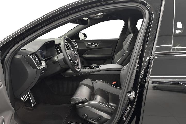 Sort Volvo S60 fra 2022