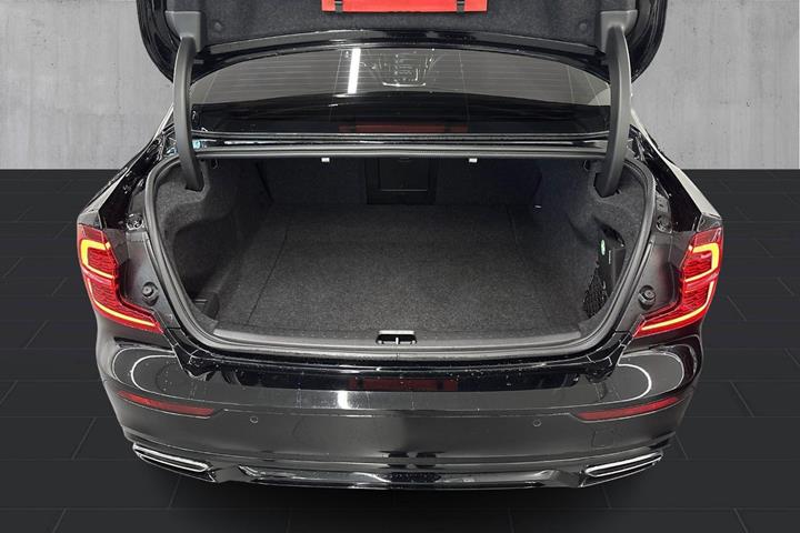 Sort Volvo S60 fra 2022
