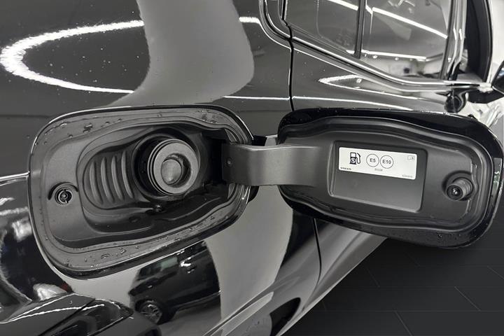 Sort Volvo S60 fra 2022