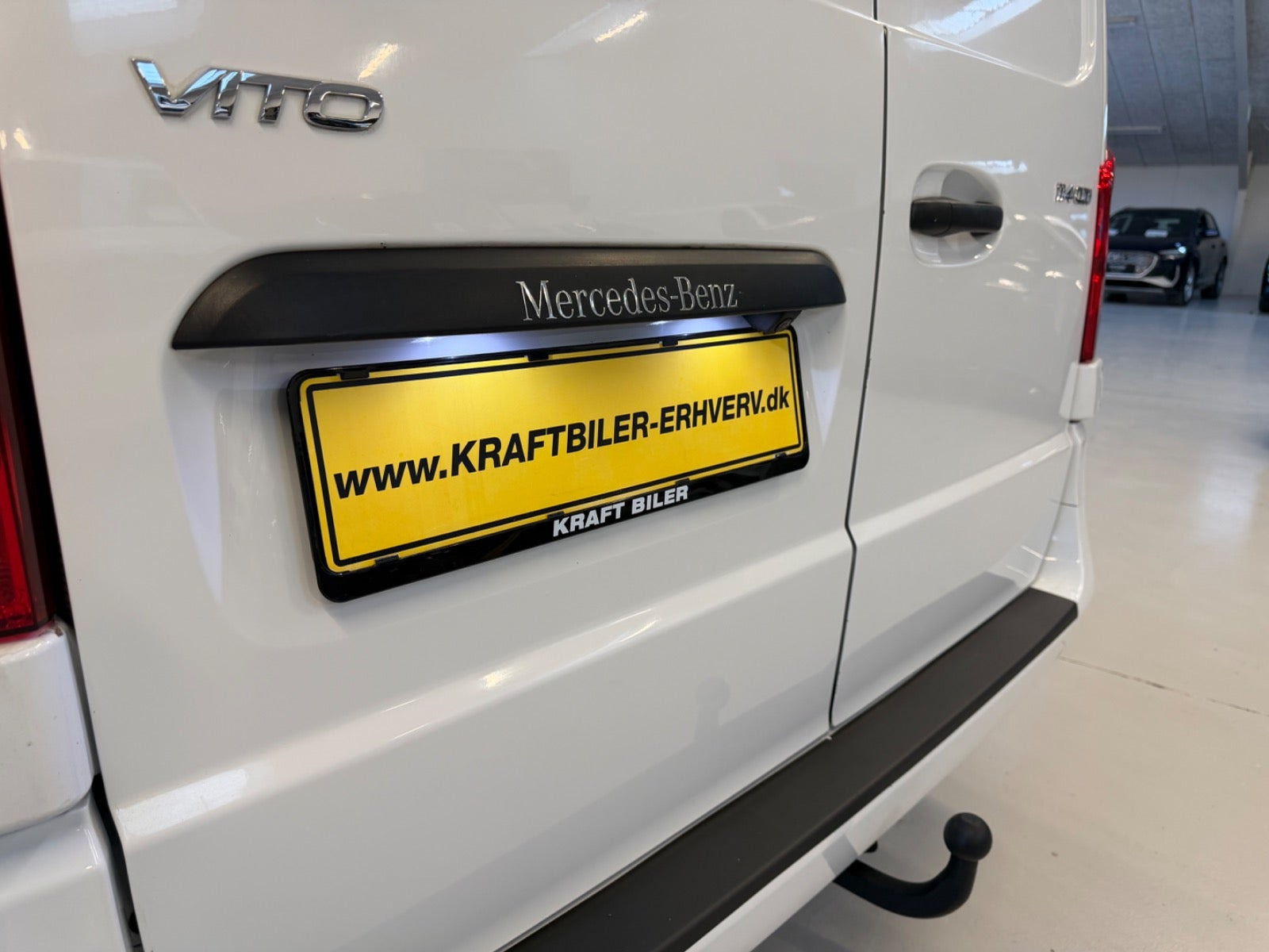 Hvid Mercedes Vito 114 fra 2021