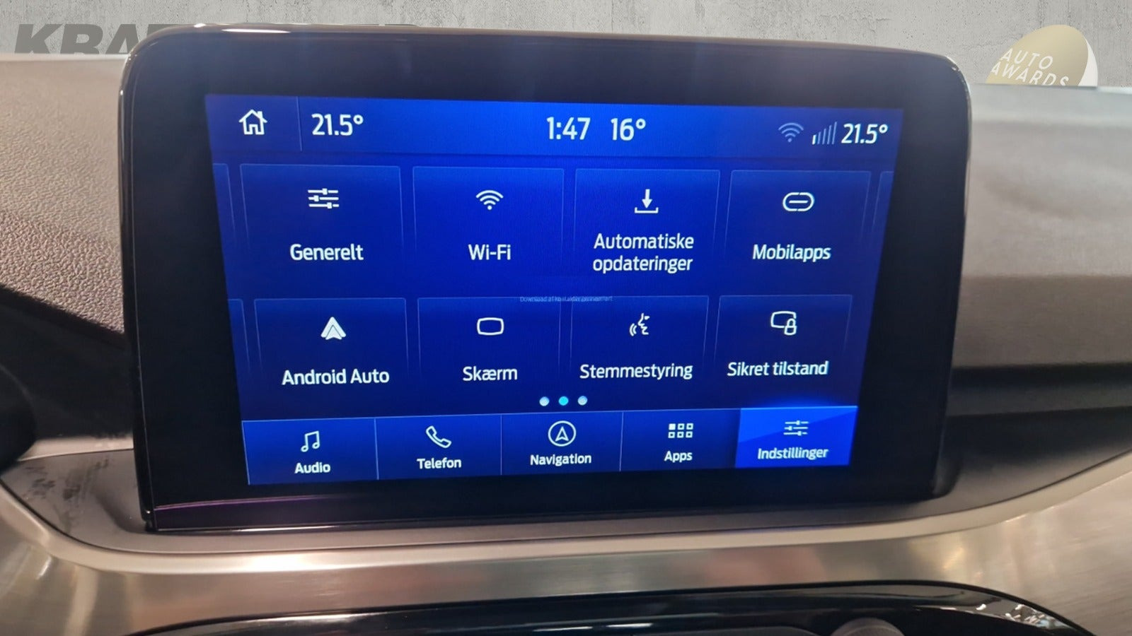 Blå Ford Kuga fra 2022