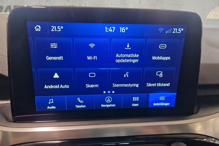 Blå Ford Kuga fra 2022