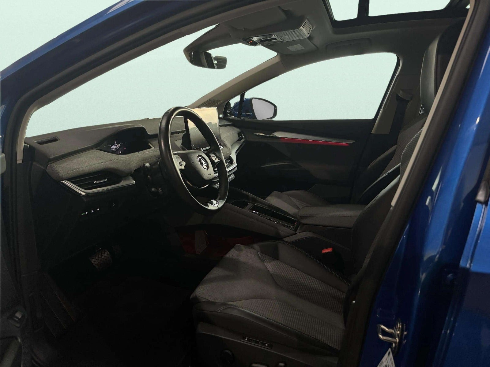 Blå Skoda Enyaq fra 2023