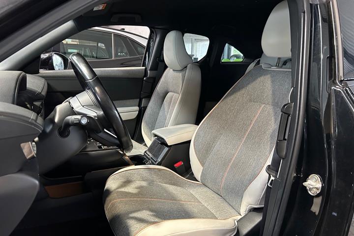 Sort Mazda MX-30 fra 2021