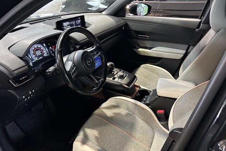 Sort Mazda MX-30 fra 2021