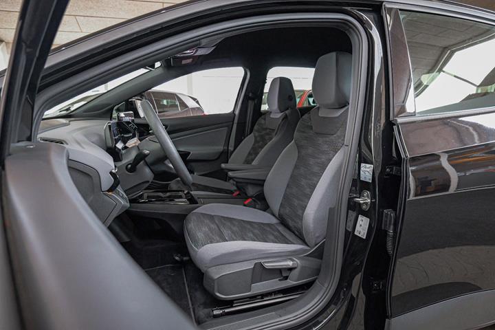 Sort VW ID.4 fra 2023