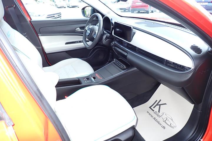 Orange Fiat 600e fra 2023