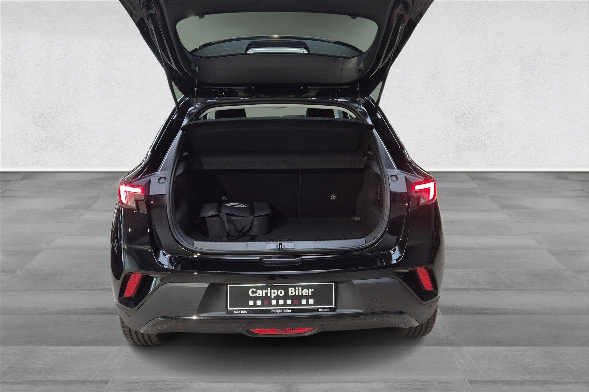 Sort Opel Mokka-e fra 2023