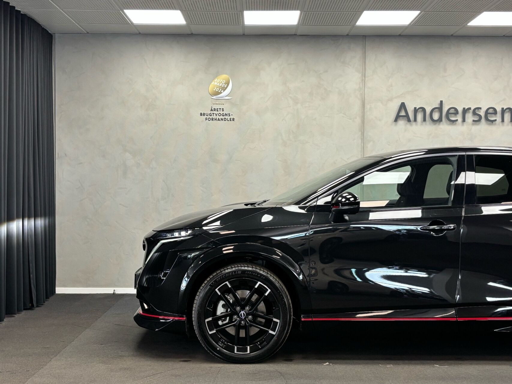 Sort Nissan Ariya fra 2026