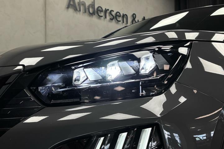 Grå Peugeot e-2008 fra 2026