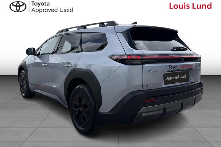 Sølv Toyota bZ4X Touring fra 2026