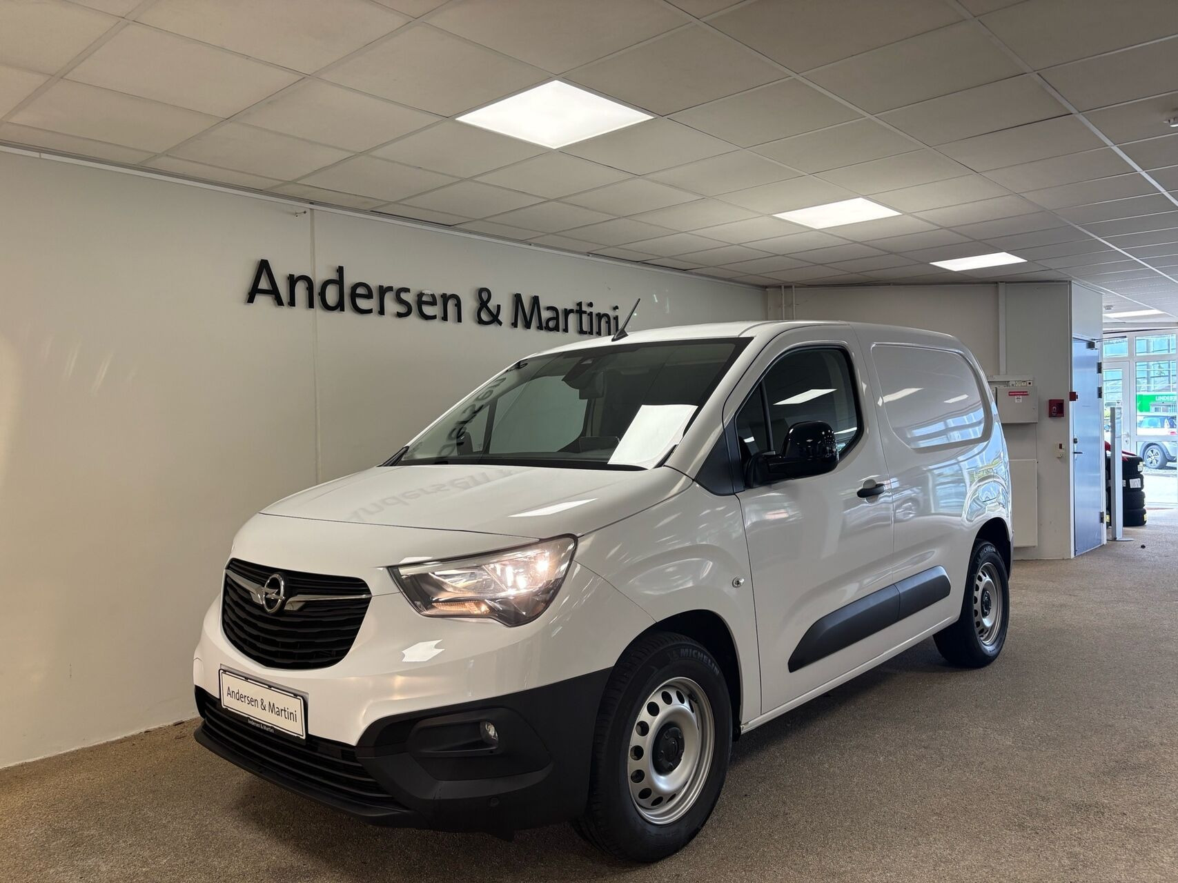 Opel Combo-e L1 EL 136HK Van Aut.