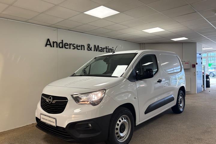 Hvid Opel Combo-e fra 2025