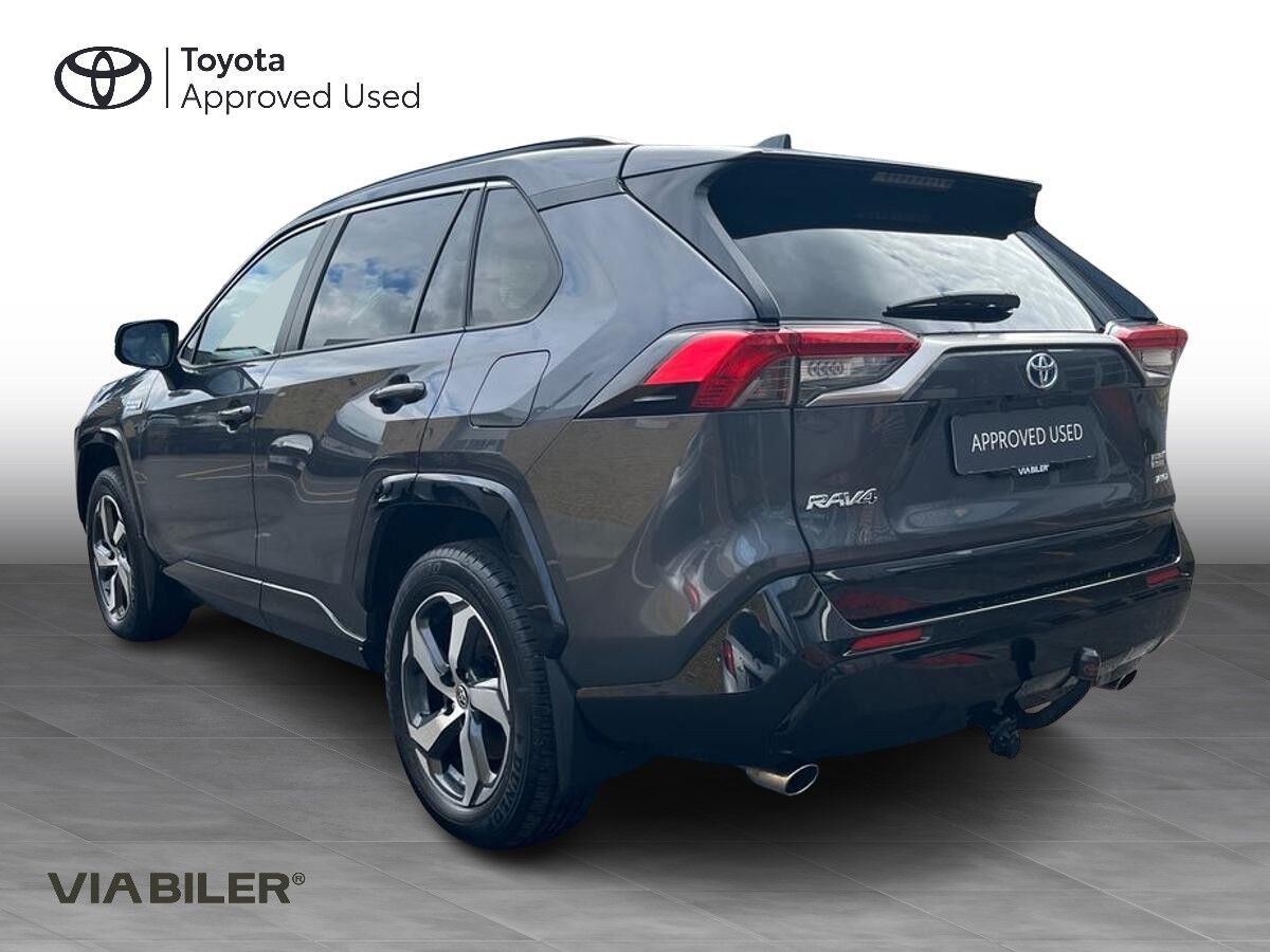 Grå Toyota RAV4 Plug-in fra 2021