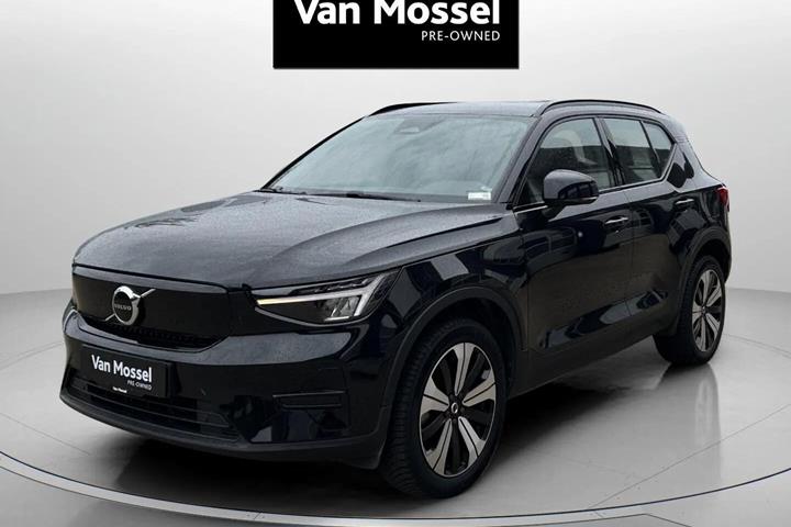 Sort Volvo XC40 fra 2023