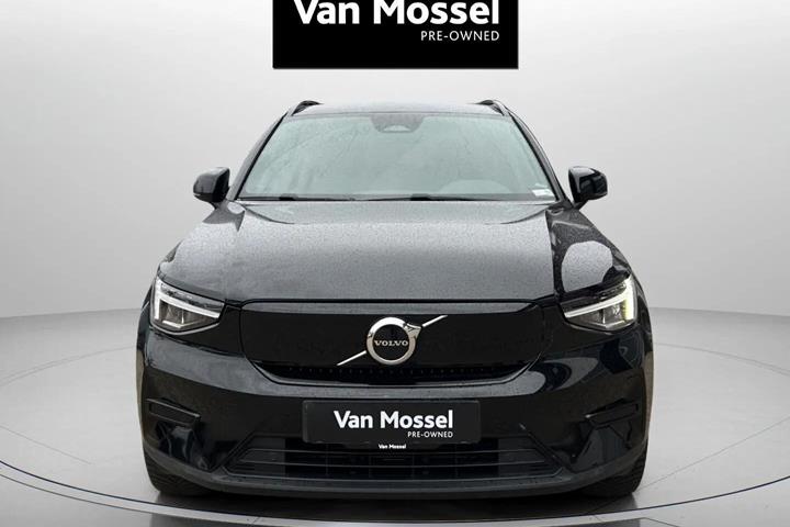 Sort Volvo XC40 fra 2023