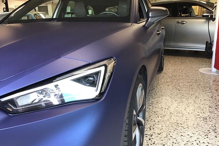 Blå Seat Leon fra 2020