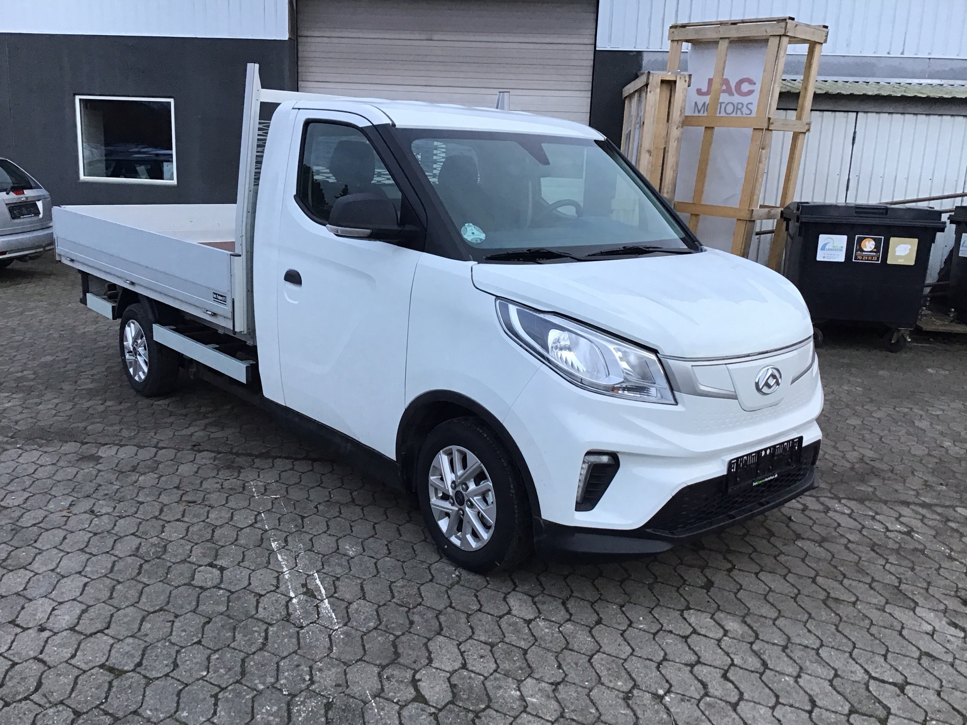 Hvid Maxus e-Deliver 3 fra 2025