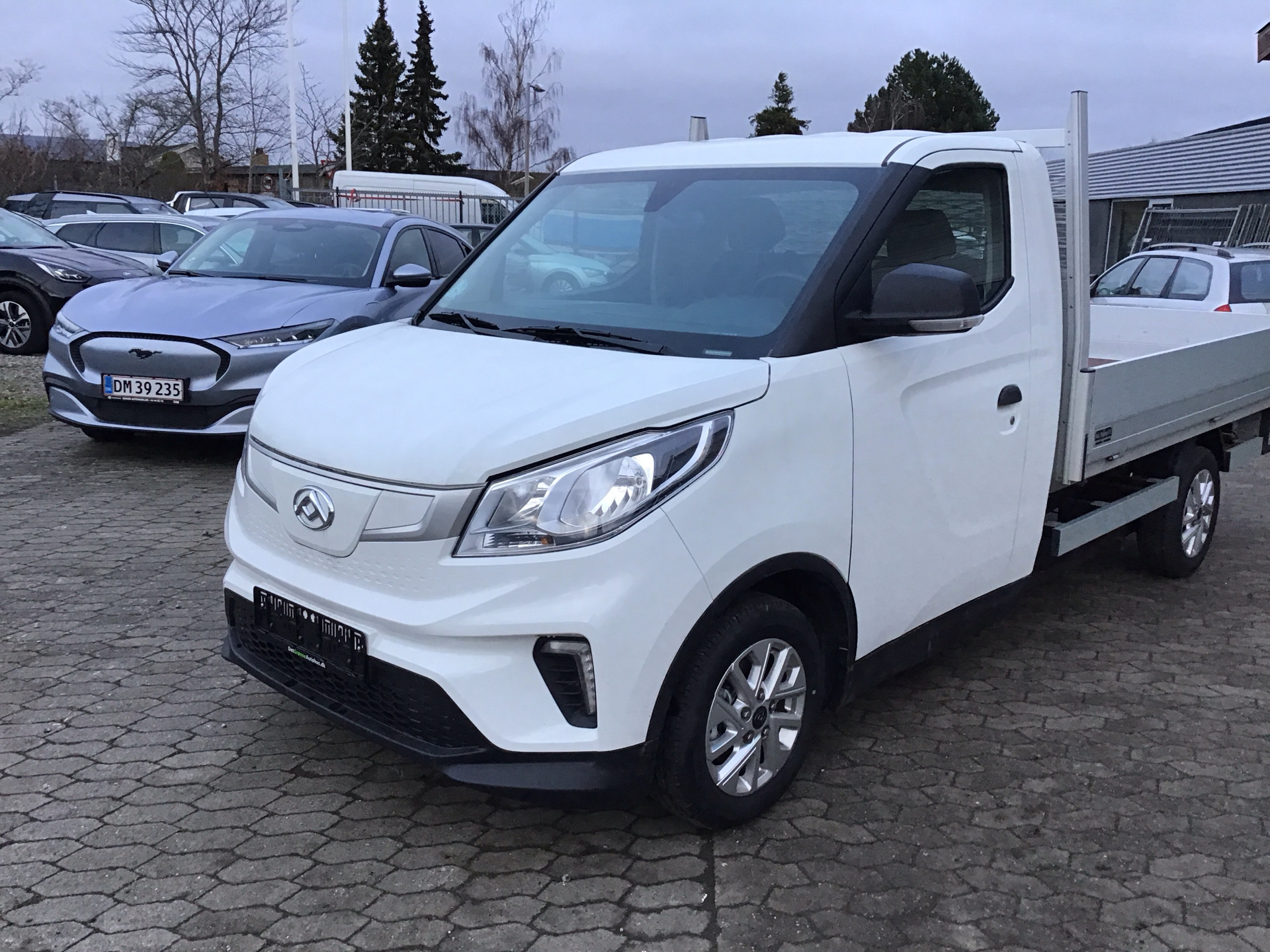 Hvid Maxus e-Deliver 3 fra 2025