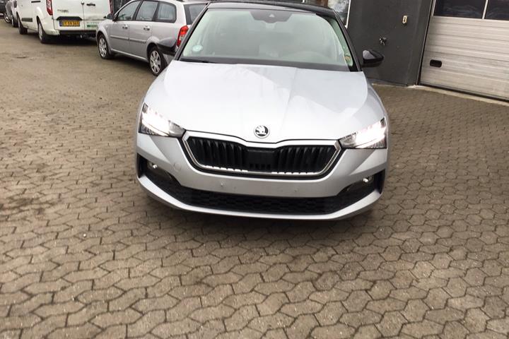 Sølv Skoda Scala fra 2019