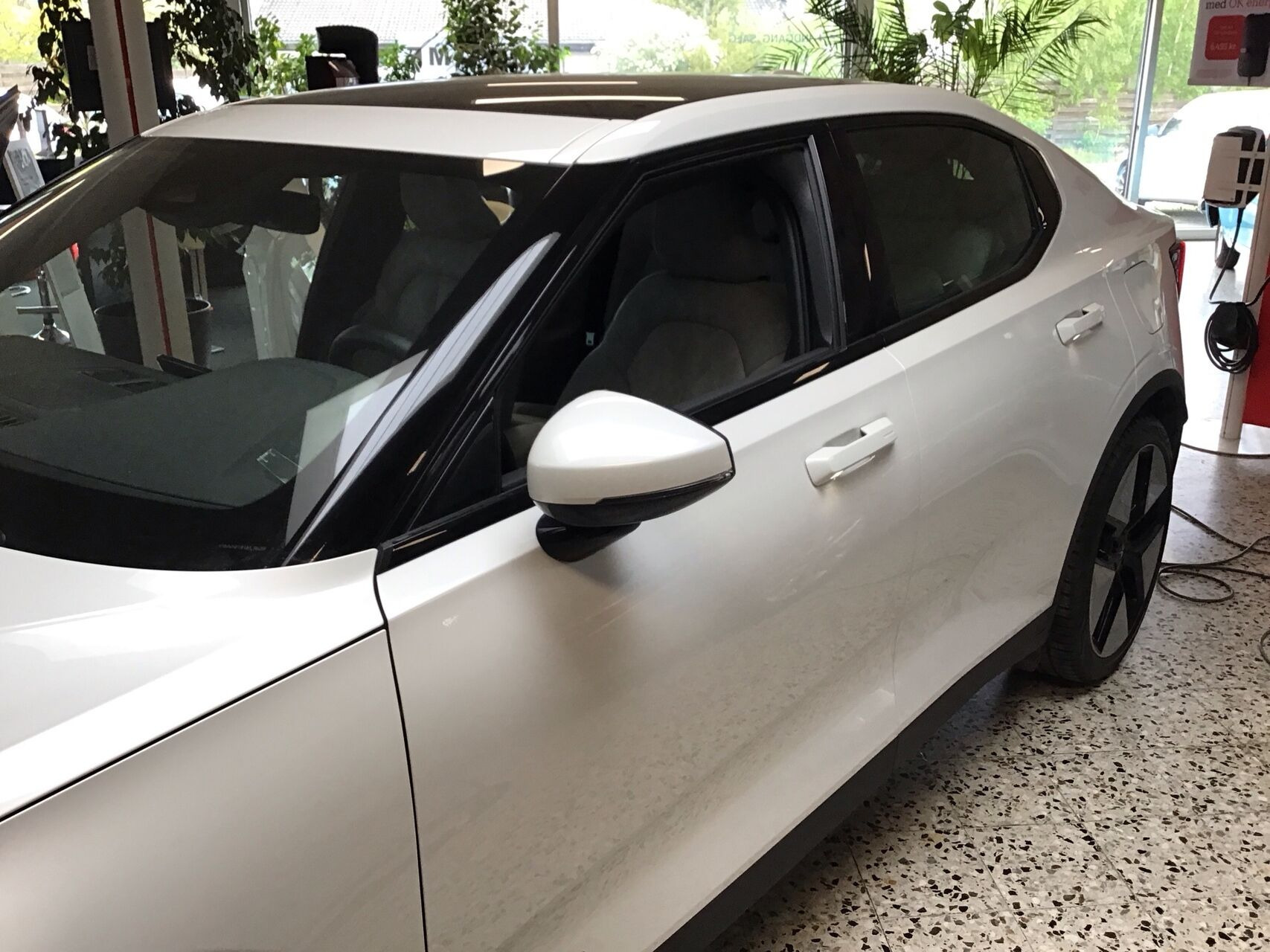Hvid Polestar 2 fra 2022