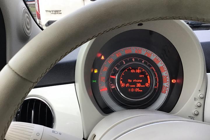 Hvid Fiat 500 fra 2021