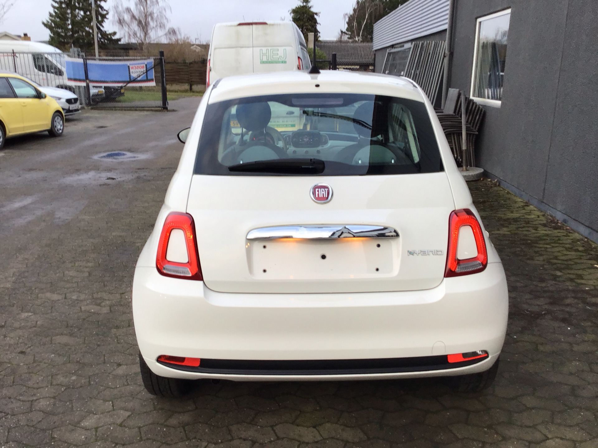 Hvid Fiat 500 fra 2021