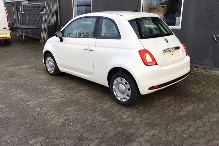 Hvid Fiat 500 fra 2021