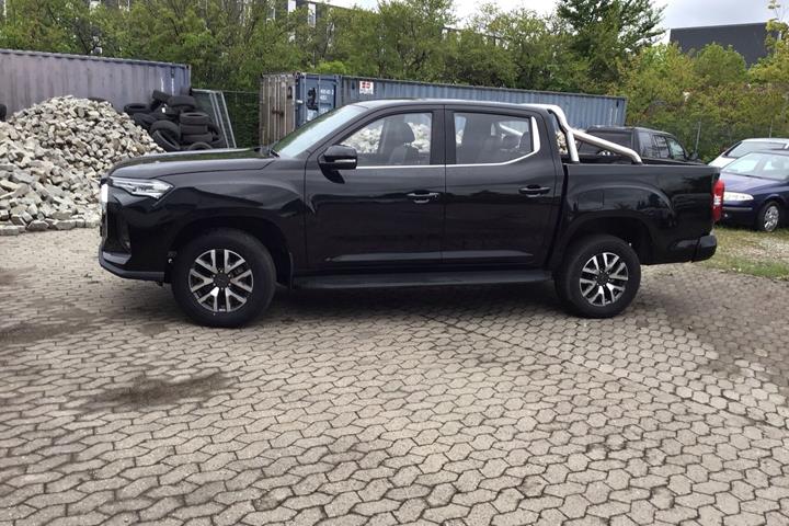 Sort Maxus eT90 fra 2025