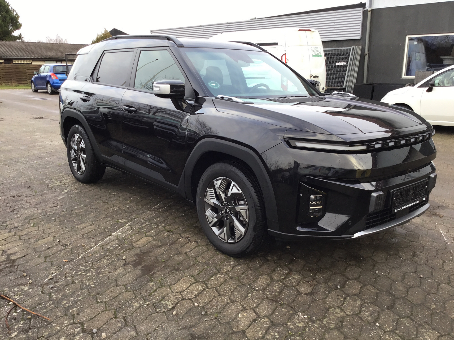Sort KGM Torres EVX fra 2024