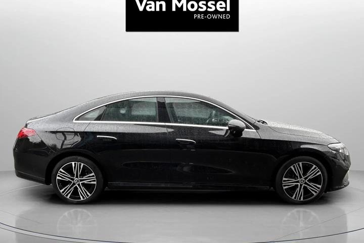 Sort Mercedes CLA250+ fra 2026