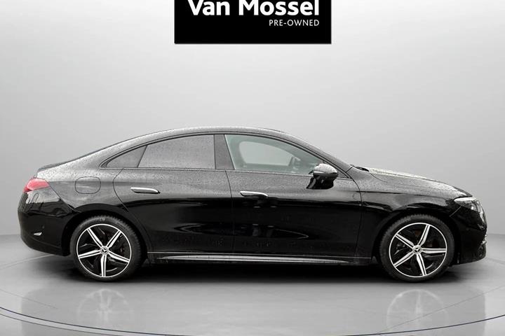 Sort Mercedes CLA250+ fra 2025