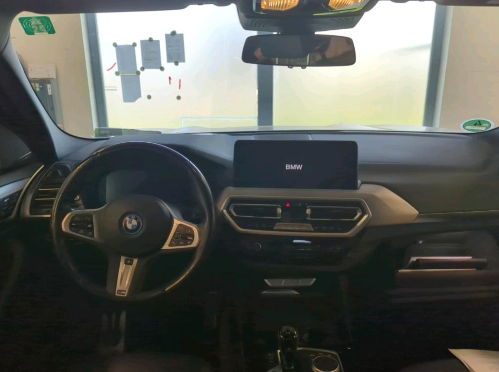 Sort BMW iX3 fra 2022