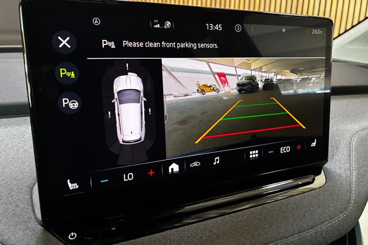 Blå Skoda Enyaq fra 2022