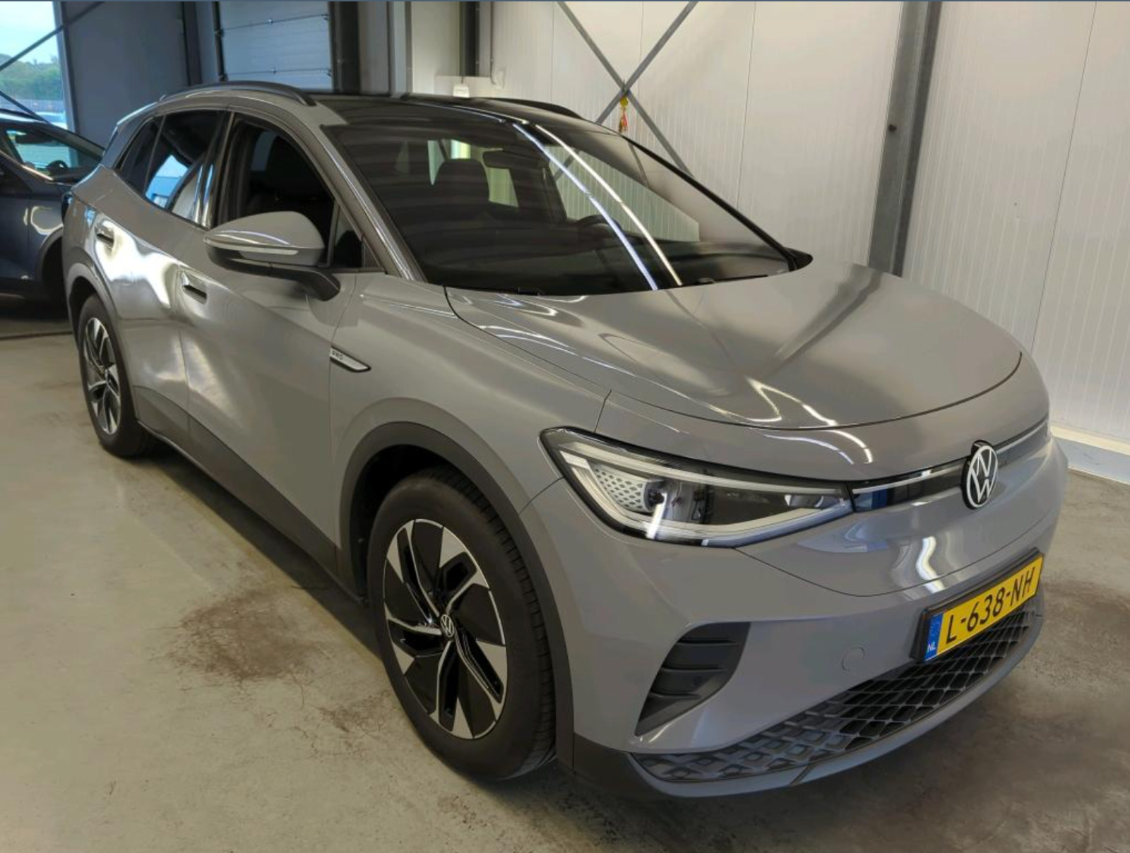 Grå VW ID.4 fra 2021