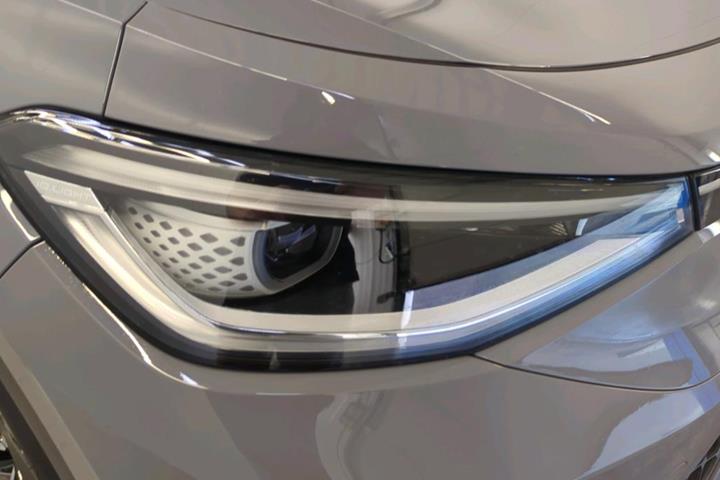 Grå VW ID.4 fra 2021