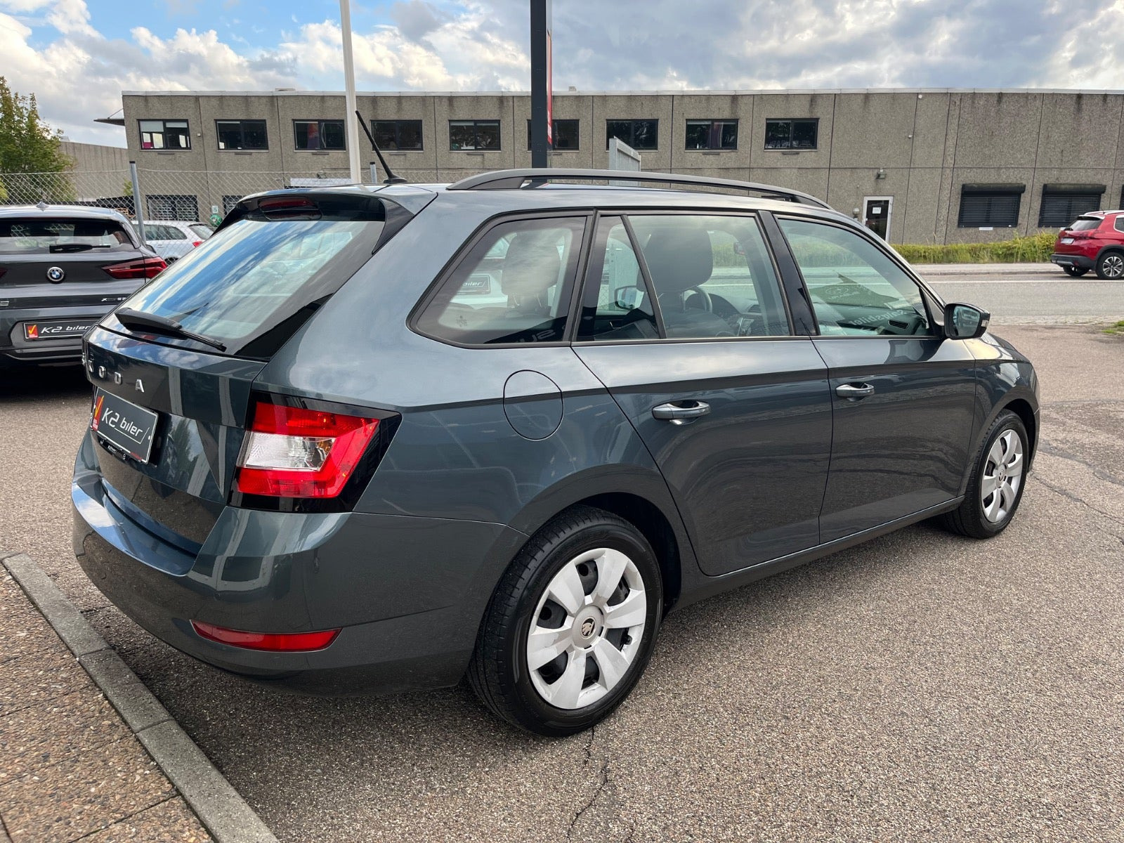 Grå Skoda Fabia fra 2021