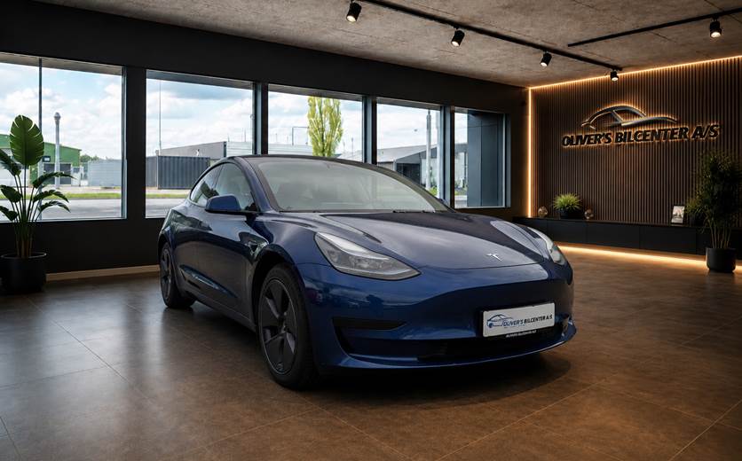Tesla Model 3 RWD