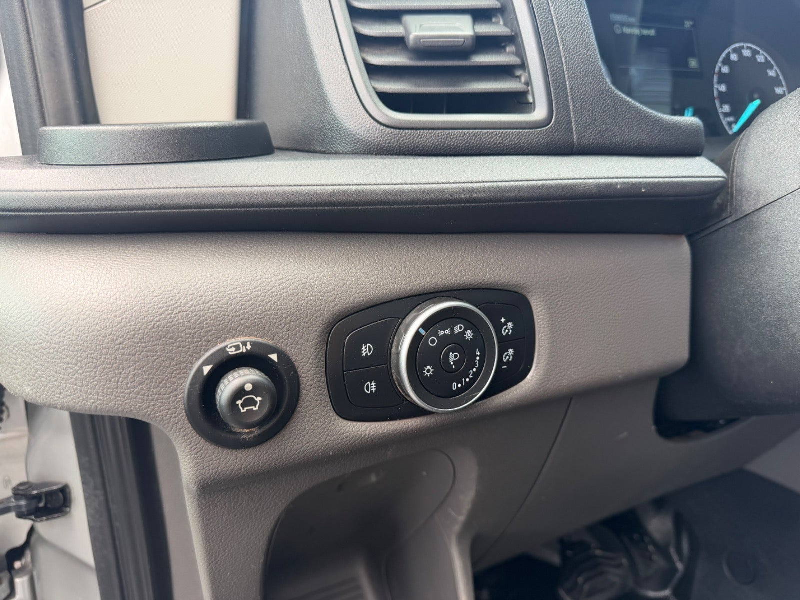 Grå Ford Transit 350 L2 Van fra 2020