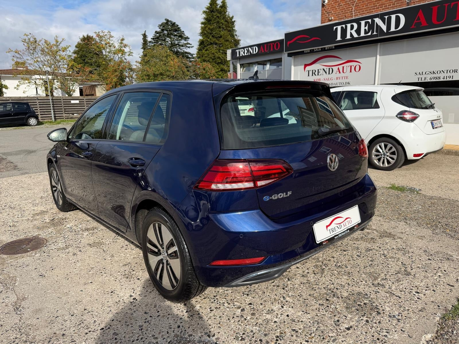 Blå VW e-Golf VII fra 2020