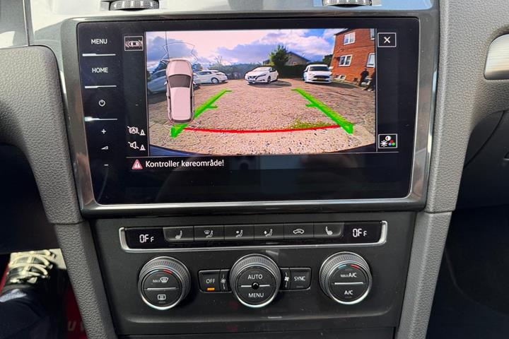 Blå VW e-Golf VII fra 2020