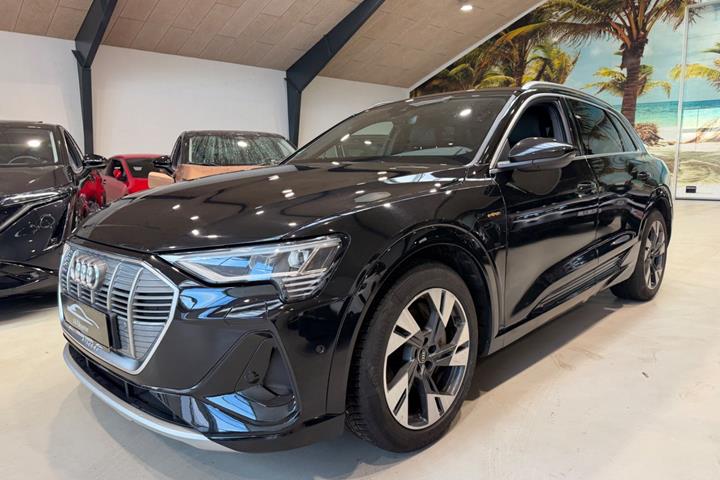 Sort Audi e-tron fra 2023