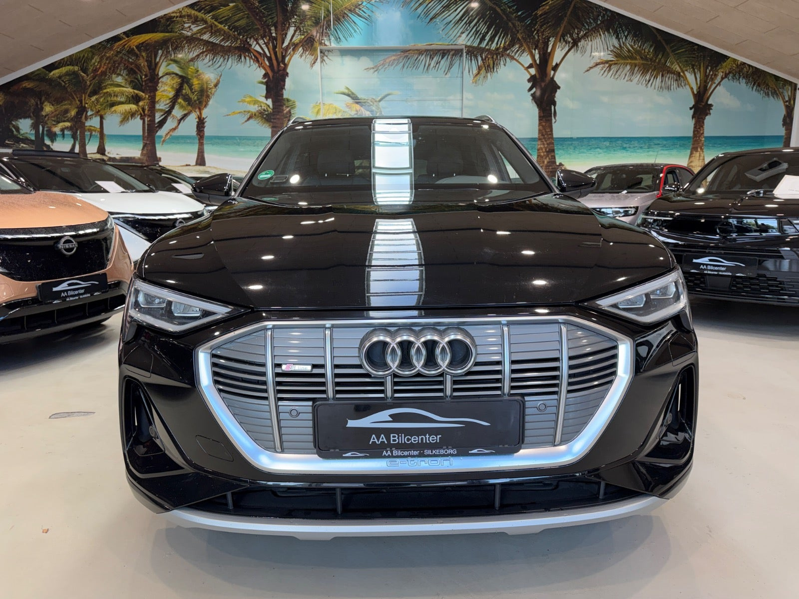 Sort Audi e-tron fra 2023