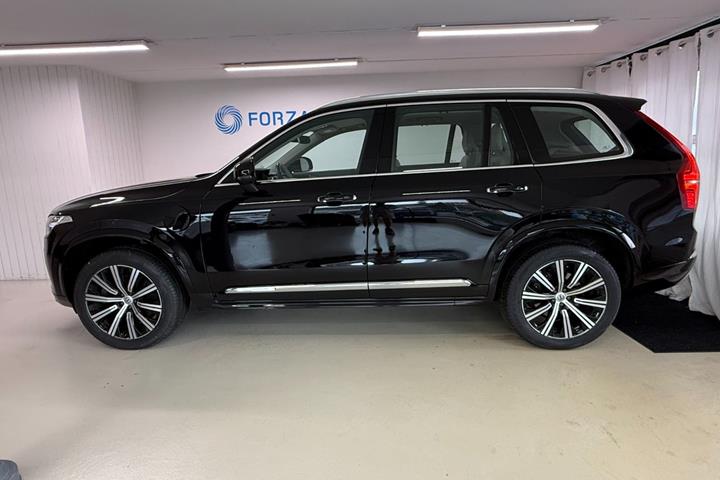 Sort Volvo XC90 fra 2022