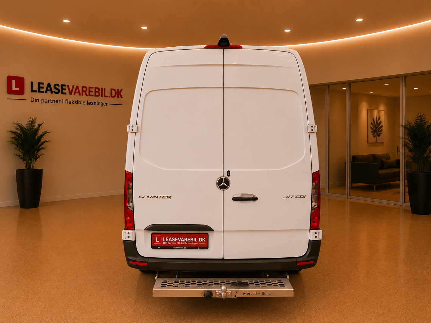 Hvid Mercedes Sprinter 317 fra 2021