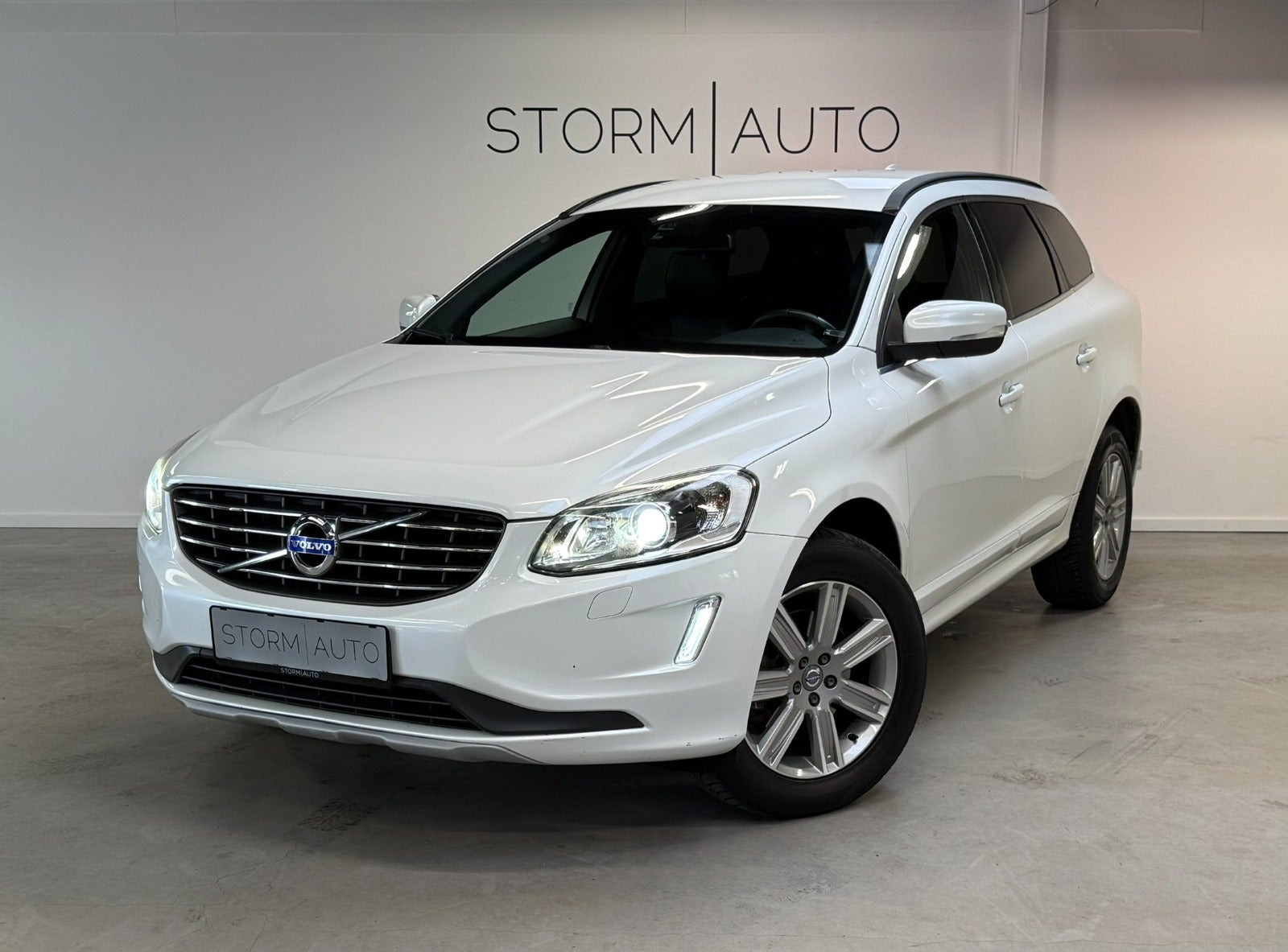 Hvid Volvo XC60 fra 2016