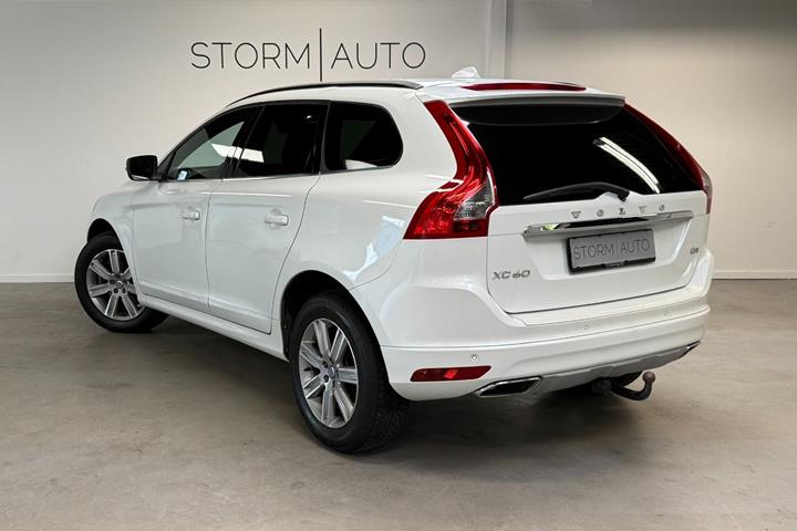 Hvid Volvo XC60 fra 2016