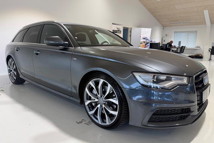 Grå Audi A6 fra 2014