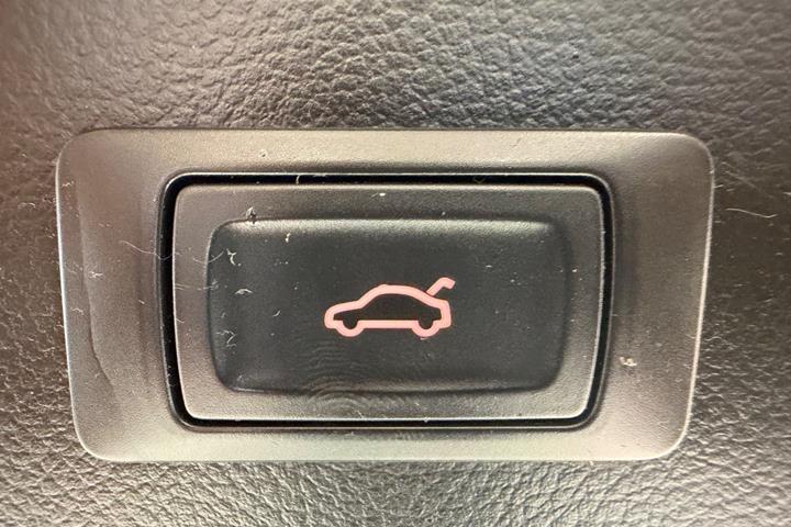 Grå Audi A6 fra 2014