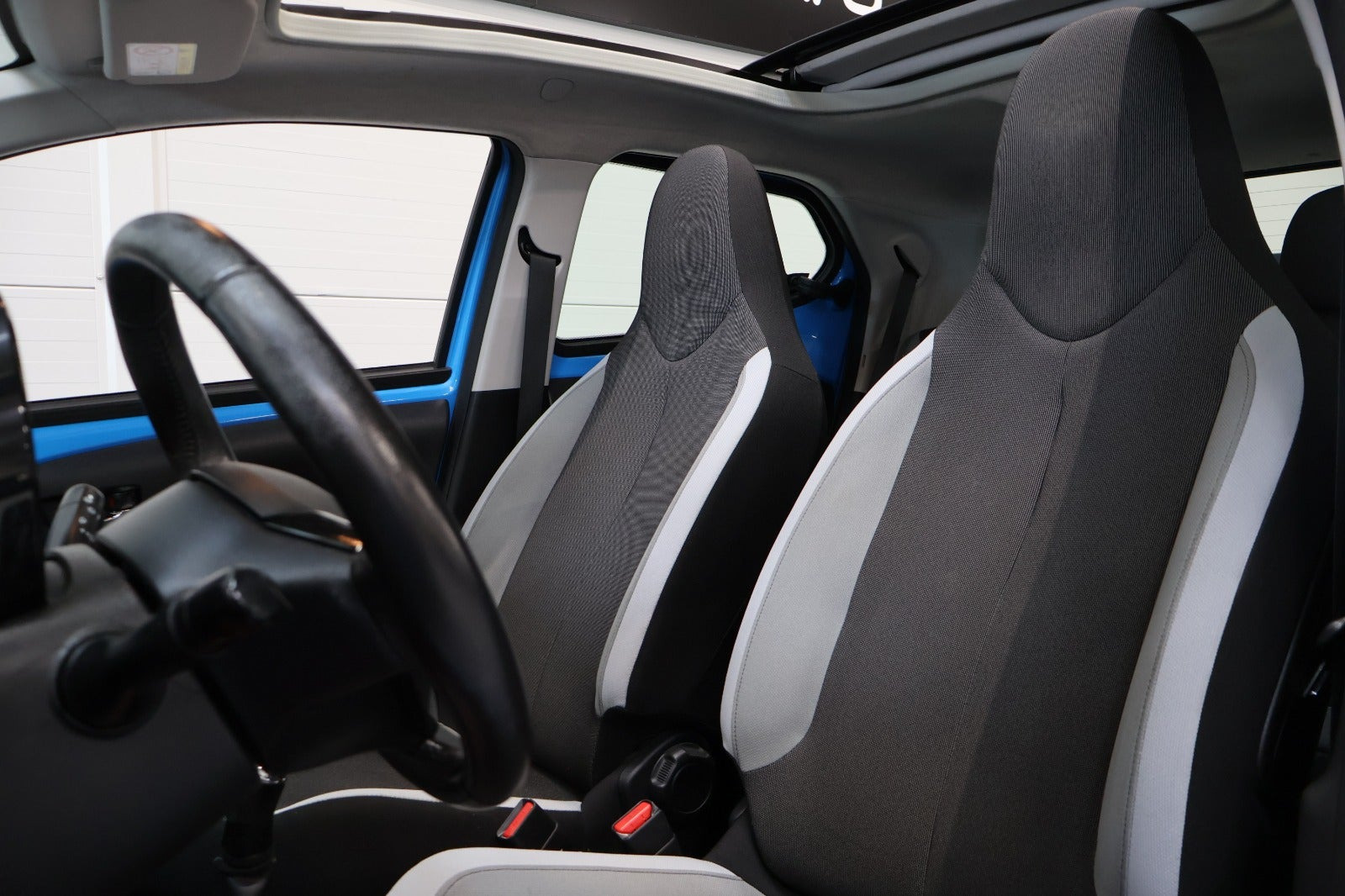 Blå Toyota Aygo fra 2015
